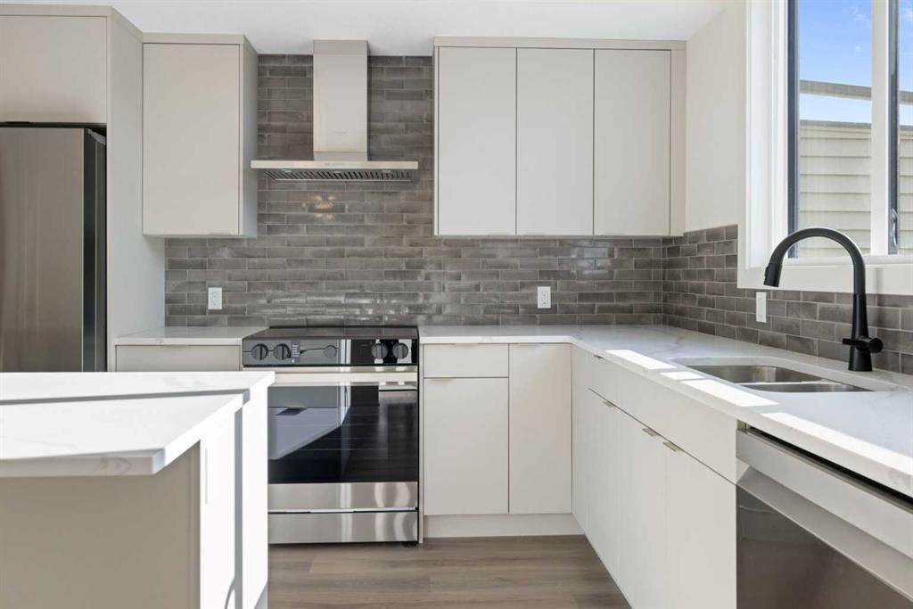 Picture for 215 Belvedere Avenue SE https://www.cirrealty.ca/reb/creb/05/A2265805_18.jpg
