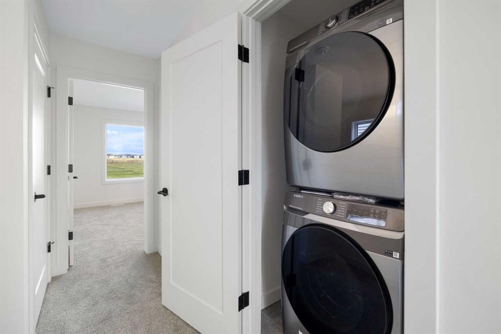 Picture for 215 Belvedere Avenue SE https://www.cirrealty.ca/reb/creb/05/A2265805_26.jpg
