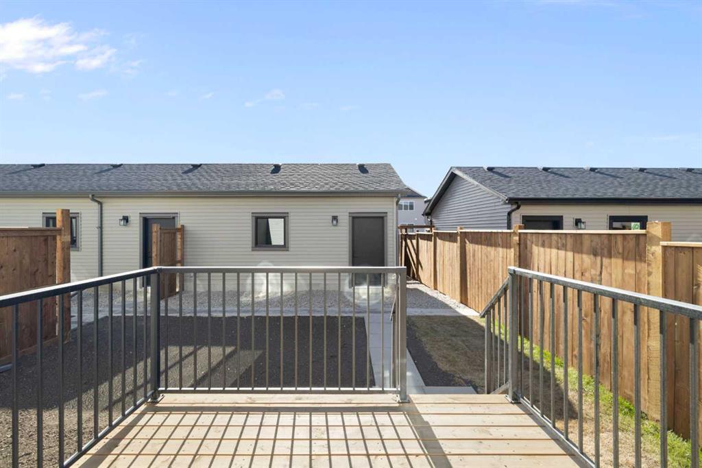 Picture for 215 Belvedere Avenue SE https://www.cirrealty.ca/reb/creb/05/A2265805_34.jpg