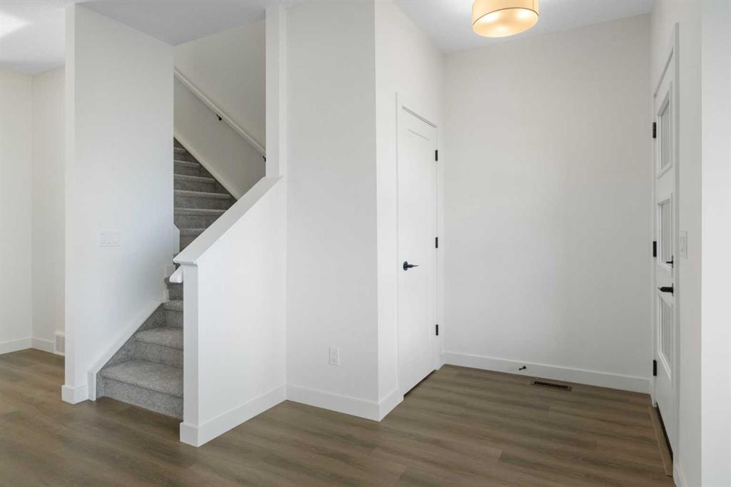 Picture for 215 Belvedere Avenue SE Picture for 215 Belvedere Avenue SE