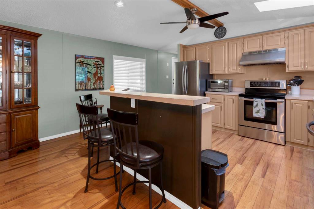 Picture for 235, 99 Arbour Lake Road NW https://www.cirrealty.ca/reb/creb/05/A2266905_12.jpg