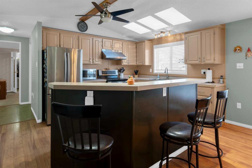 Picture for 235, 99 Arbour Lake Road NW https://www.cirrealty.ca/reb/creb/05/A2266905_16.jpg