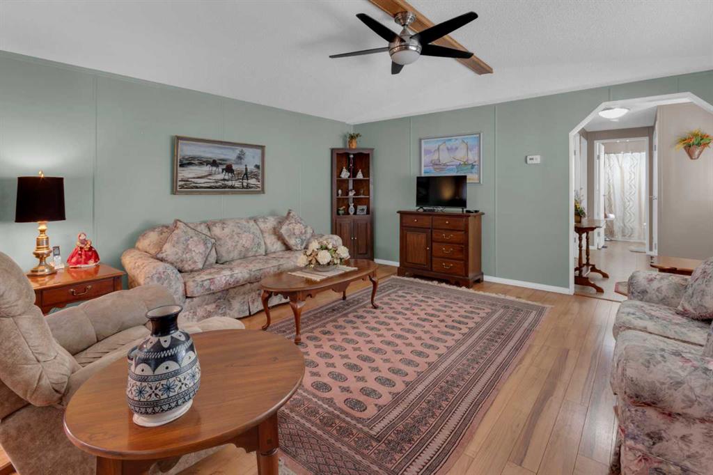 Picture for 235, 99 Arbour Lake Road NW https://www.cirrealty.ca/reb/creb/05/A2266905_8.jpg