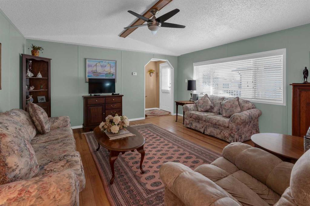 Picture for 235, 99 Arbour Lake Road NW https://www.cirrealty.ca/reb/creb/05/A2266905_9.jpg