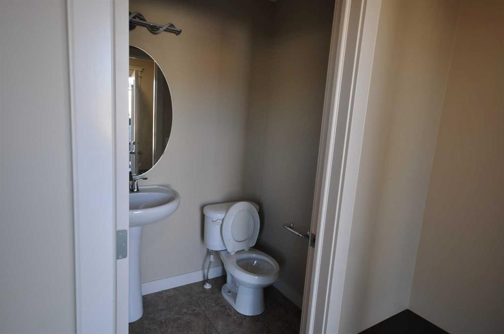 Picture for 114 Silverado Plains Manor SW