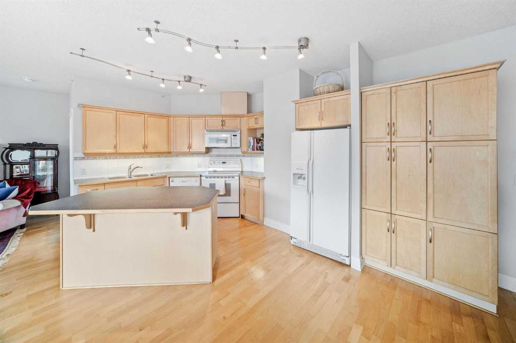 Picture for 401, 4 14 Street NW