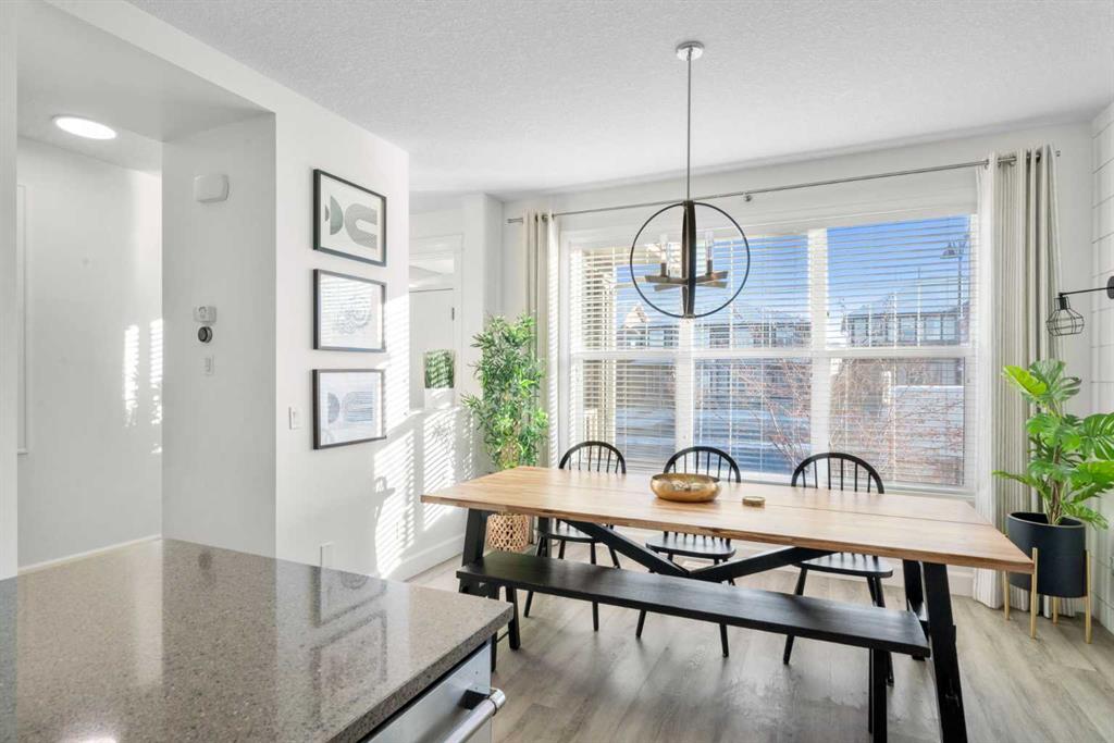 Picture for 950 Mahogany Boulevard SE