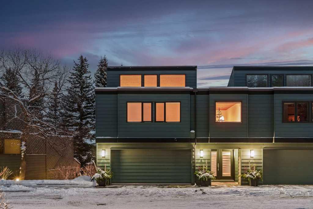 Picture for 4, 2200 Varsity Estates Drive NW