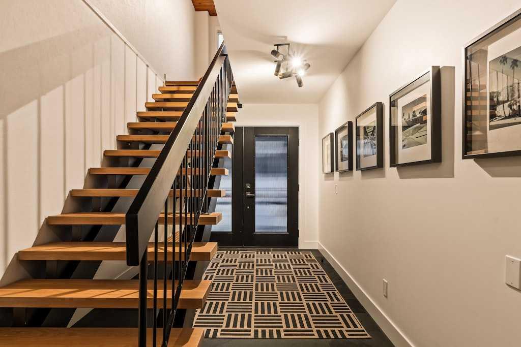 Picture for 4, 2200 Varsity Estates Drive NW