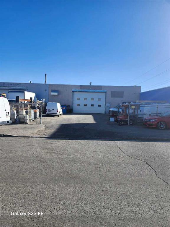 Picture for C, 4224 16 Street SE