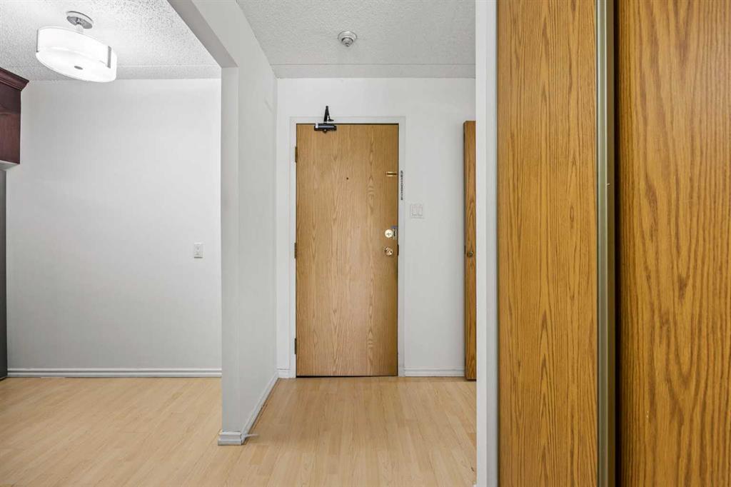 Picture for 514, 5204 Dalton Drive NW