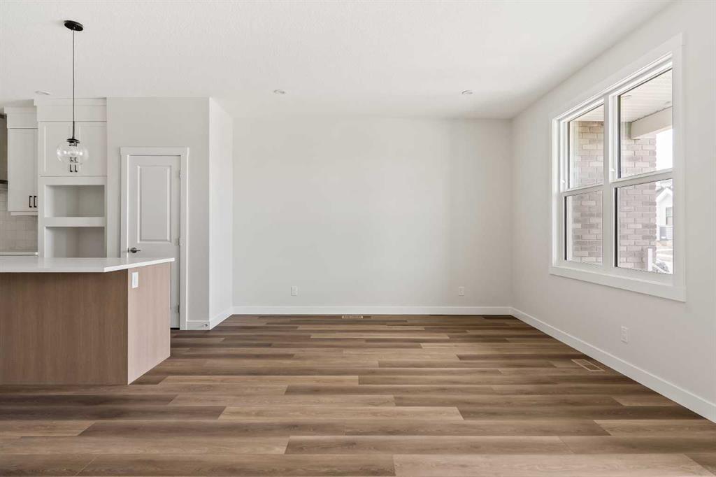 Picture for 46 Herron Common NE