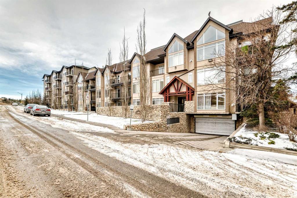 Picture for 208, 141 Mountain Street 