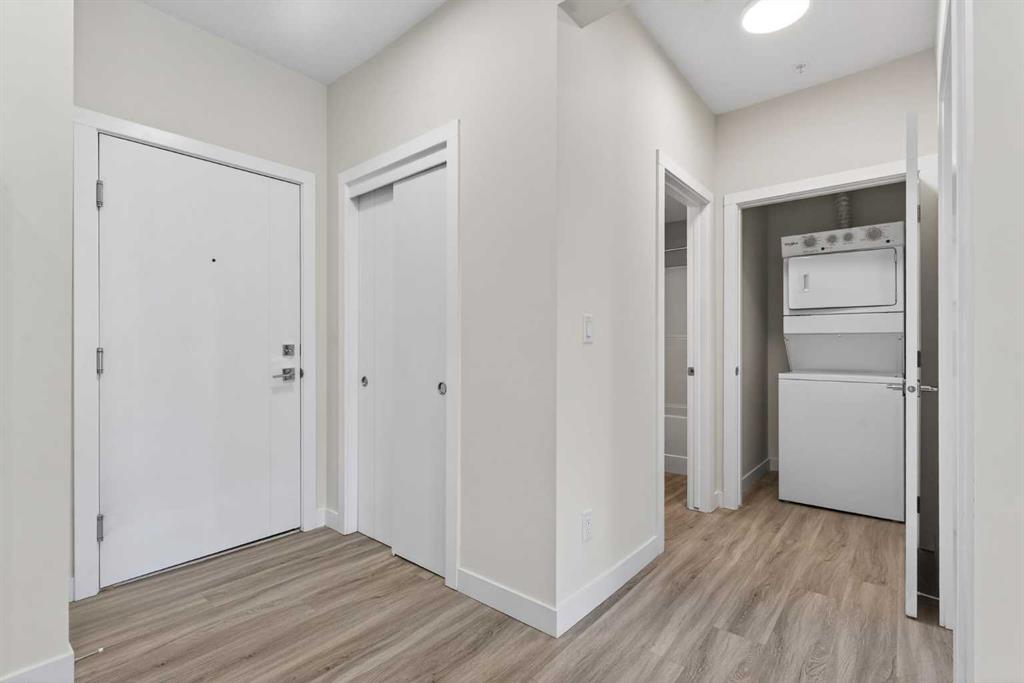 Picture for 2304, 15 Skyview Point Crescent NE