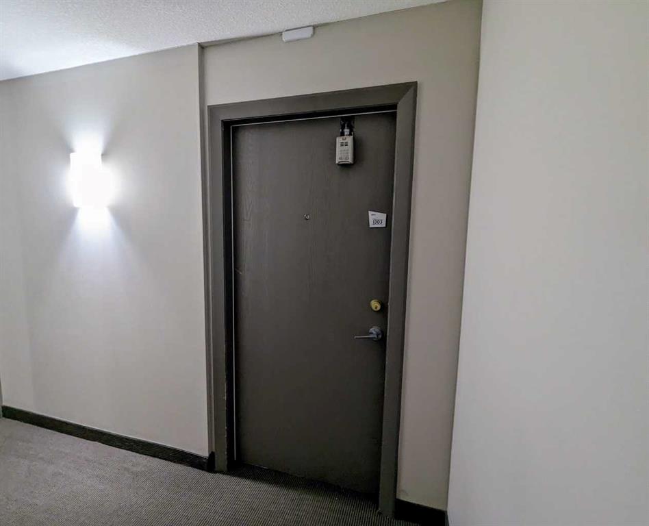 Picture for 1303, 210 15 Avenue SE