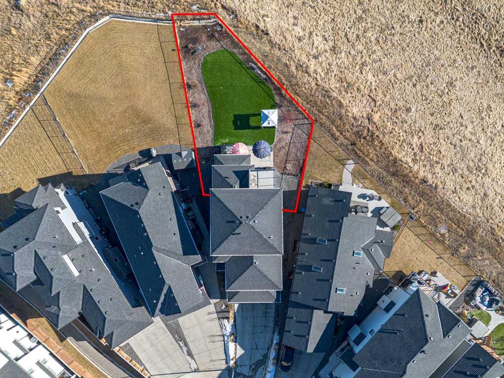 Picture for 68 Walcrest View SE