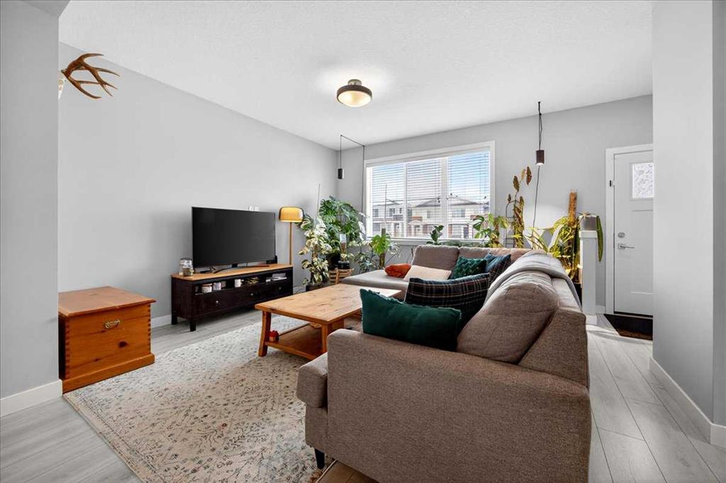 Picture for 170 Creekside Drive SW