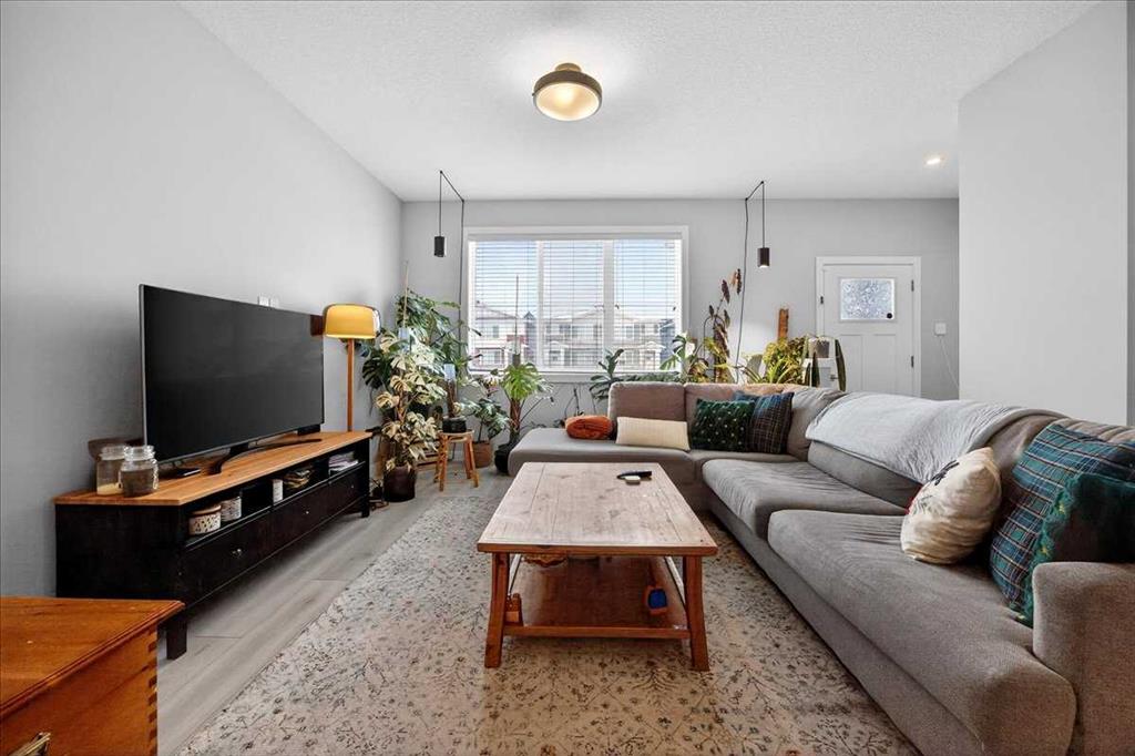 Picture for 170 Creekside Drive SW