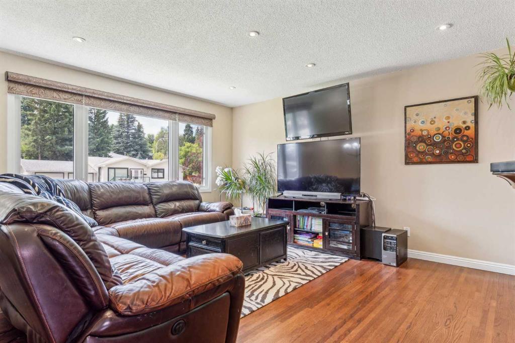 Picture for 320 Haddon Road SW