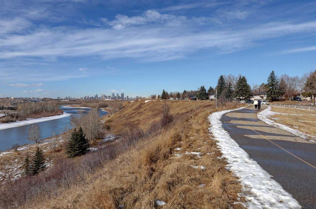 Picture for 540 Lysander Drive SE