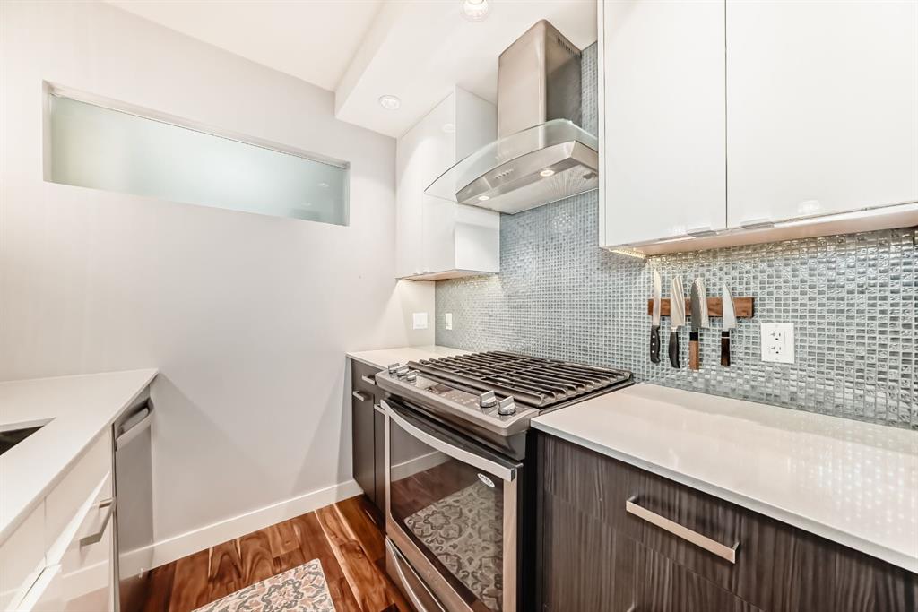 Picture for 303, 1029 15 Avenue SW