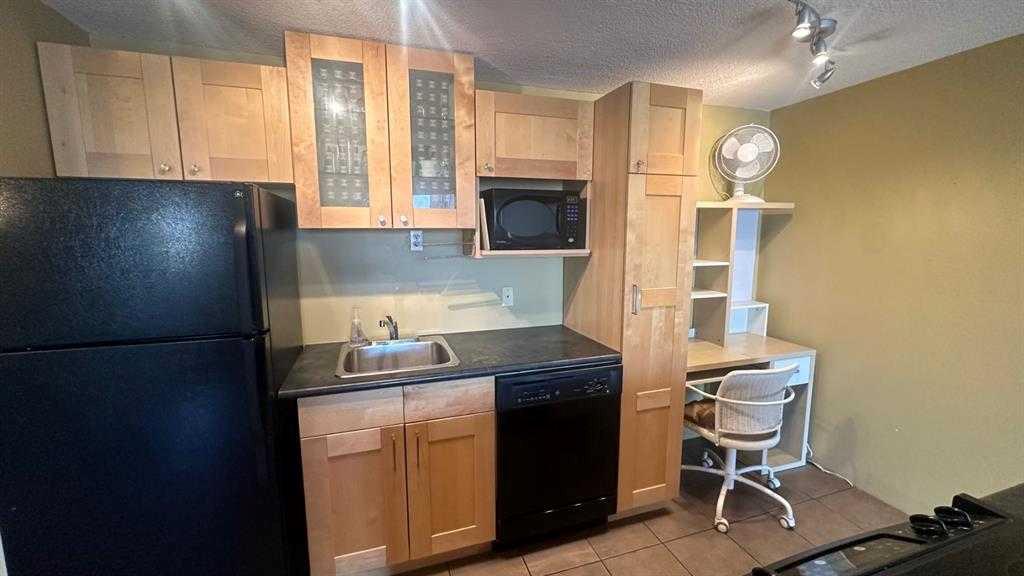 Picture for 705, 1236 15 Avenue SW