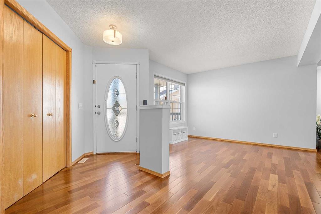 Picture for 136 Coral Springs Landing NE