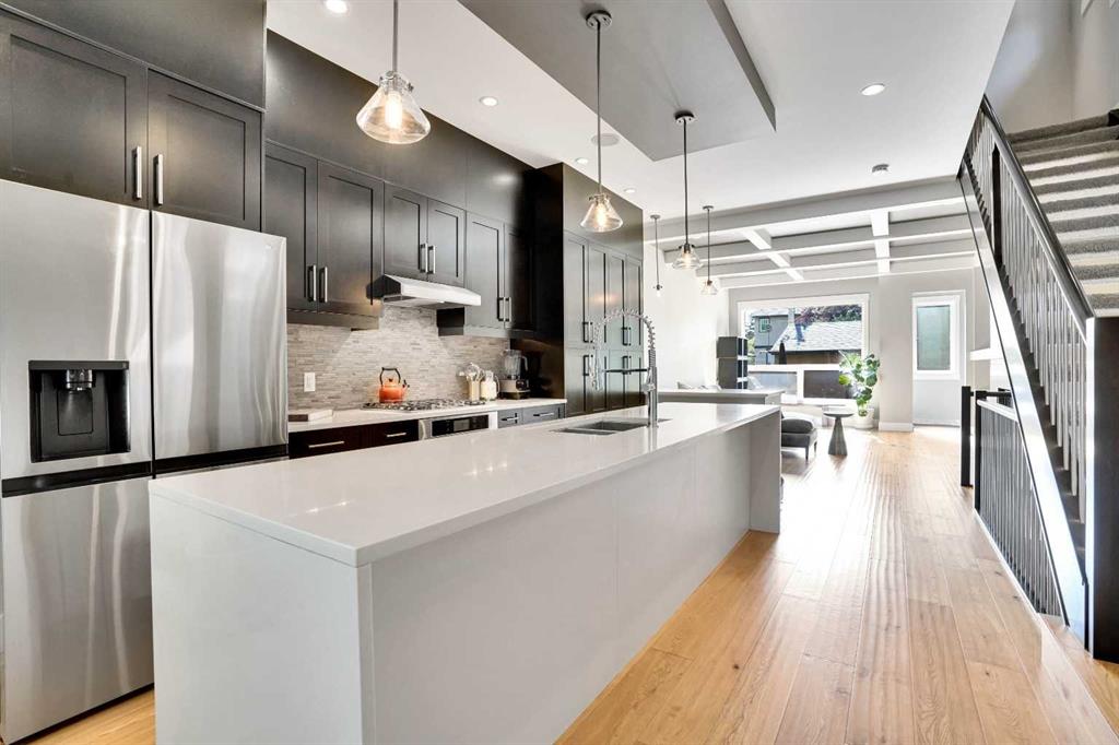 Picture for 235 11 Avenue NE