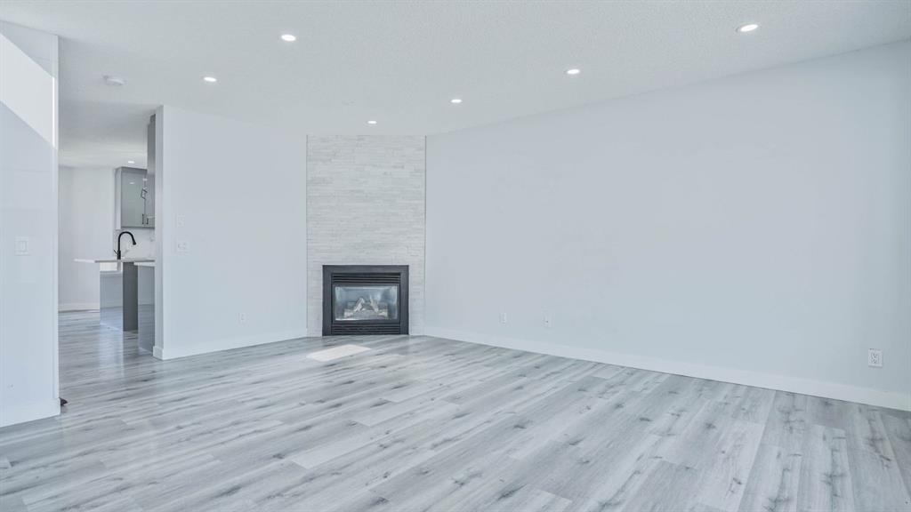 Picture for 74 Country Hills Crescent NW