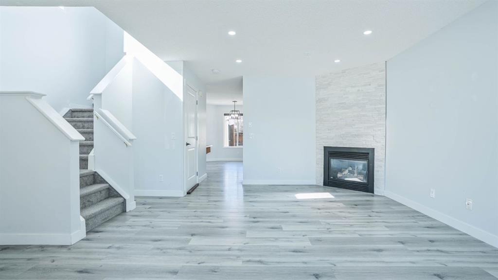 Picture for 74 Country Hills Crescent NW