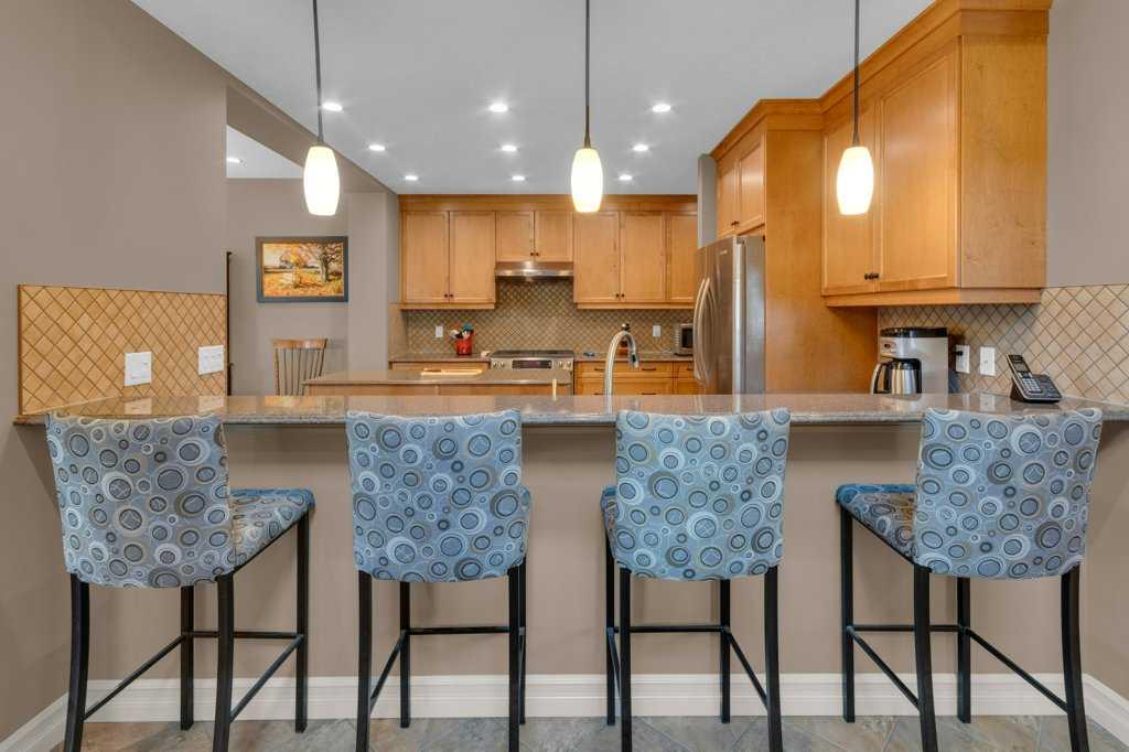 Picture for 44 Mahogany Rise SE