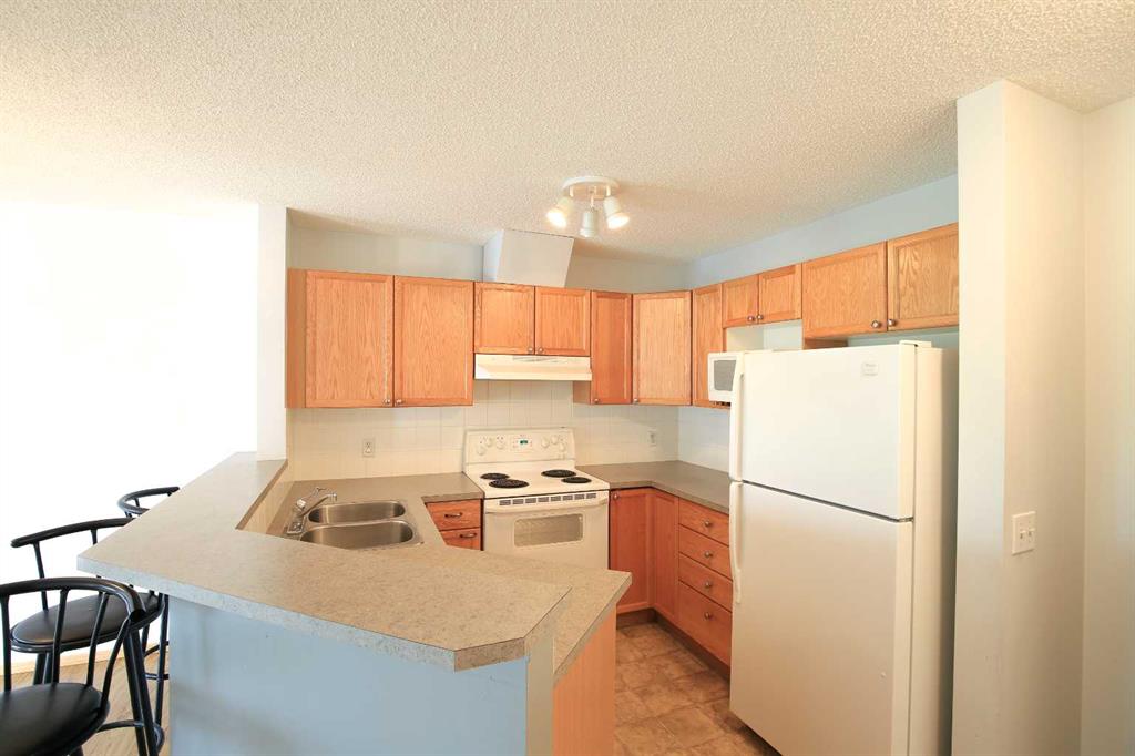 Picture for 1309, 950 Arbour Lake Road NW