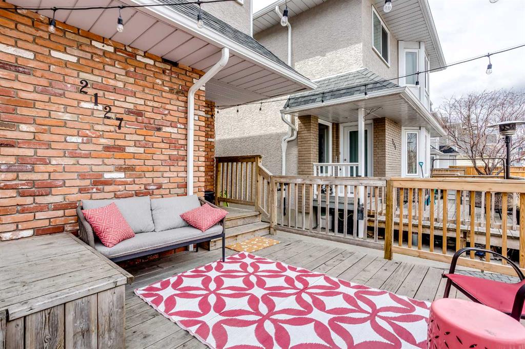 Picture for 1, 2127 34 Avenue SW