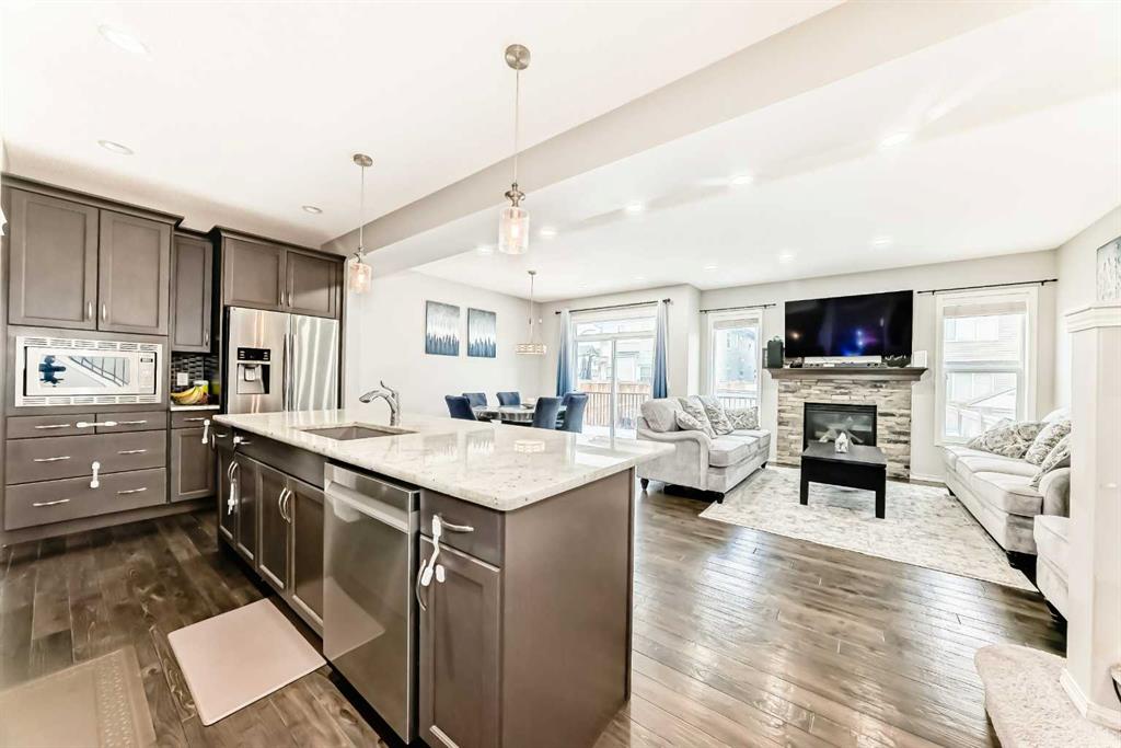 Picture for 60 Evansborough Road NW