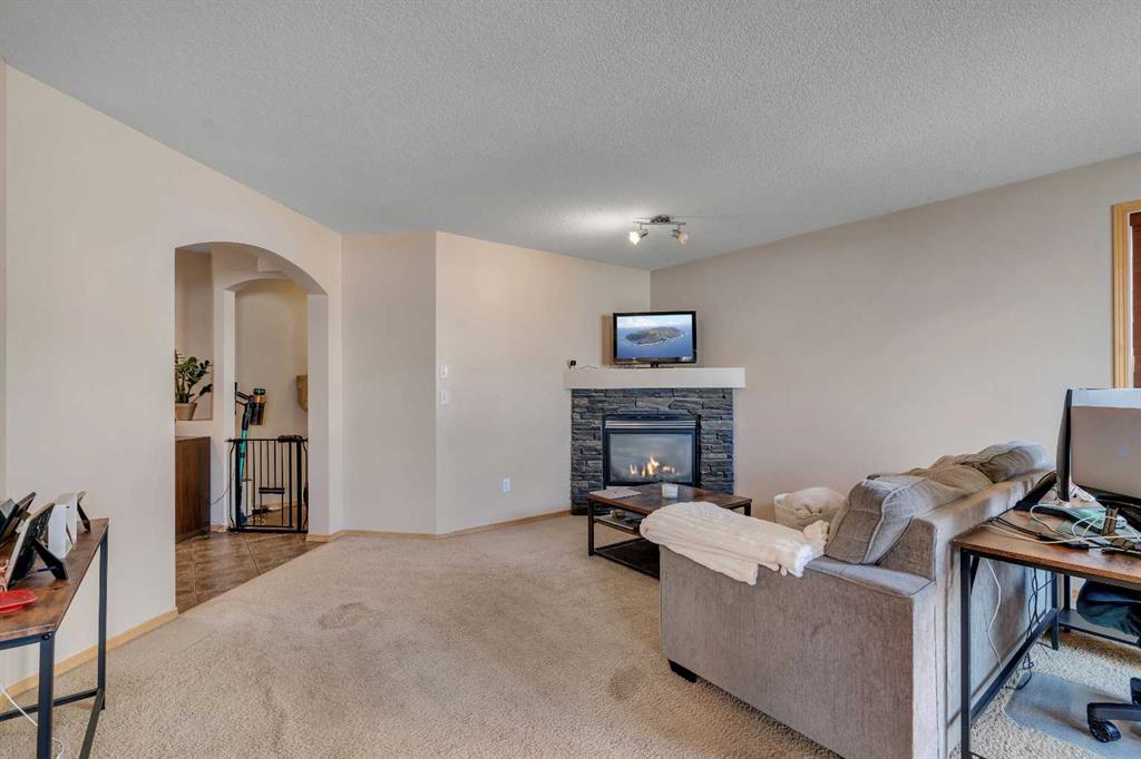Picture for 100 Covecreek Close NE
