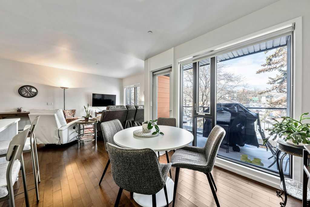 Picture for 207, 414 Meredith Road NE