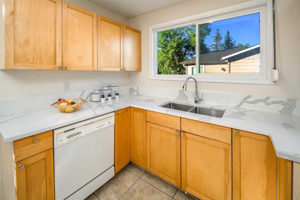 Picture for 20 Bernard Way NW