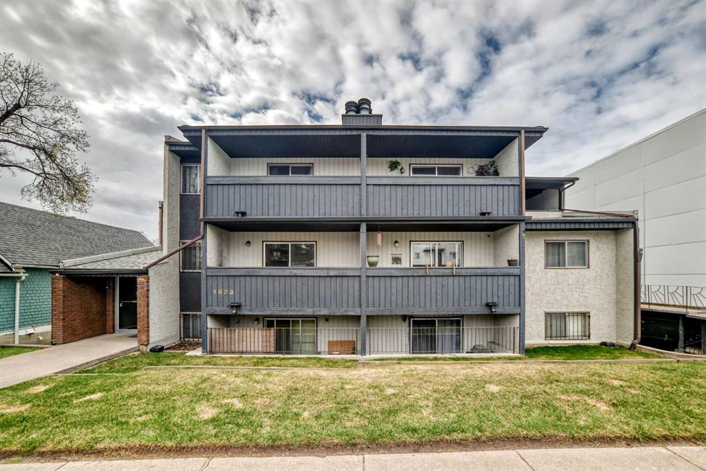 Picture for 301, 1633 26 Avenue SW