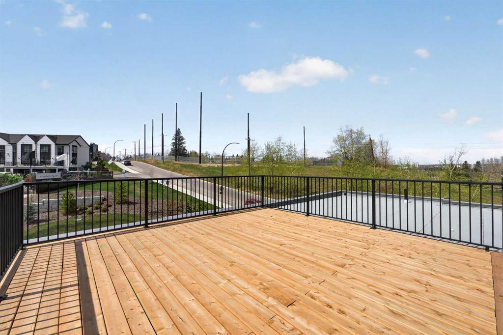 Picture for 2537 Sovereign Crescent SW