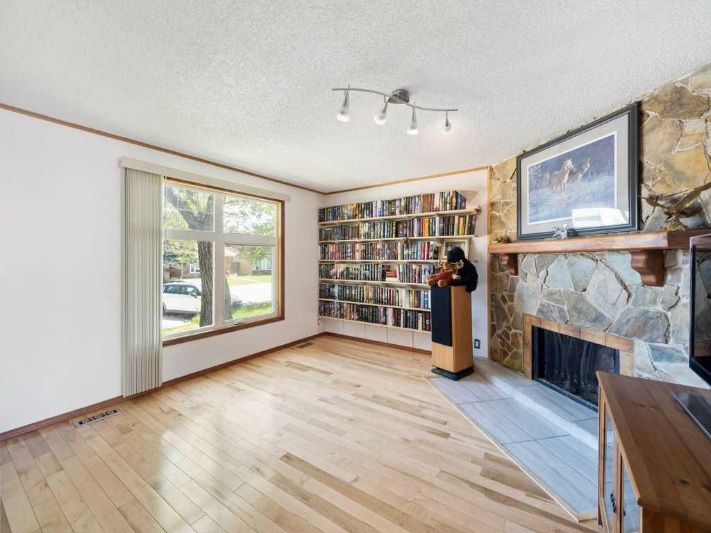 Picture for 143 Erin Mount Place SE