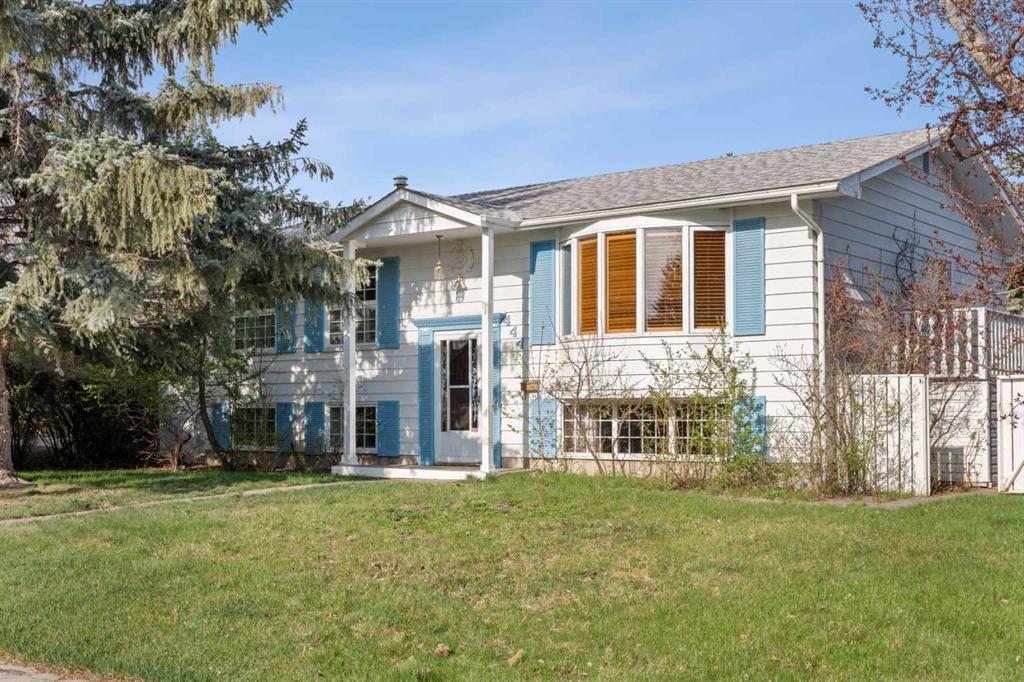 Picture for 444 Woodland Crescent SE