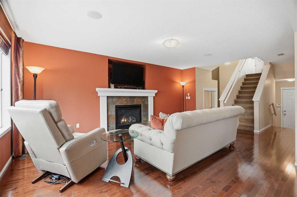 Picture for 56 Everglen Way SW