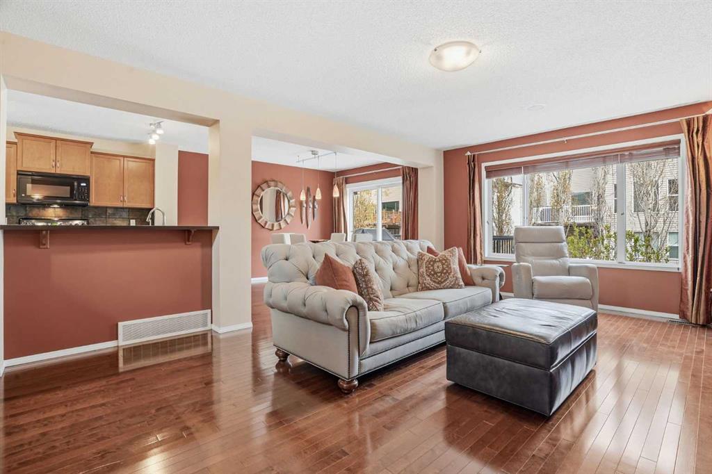 Picture for 56 Everglen Way SW