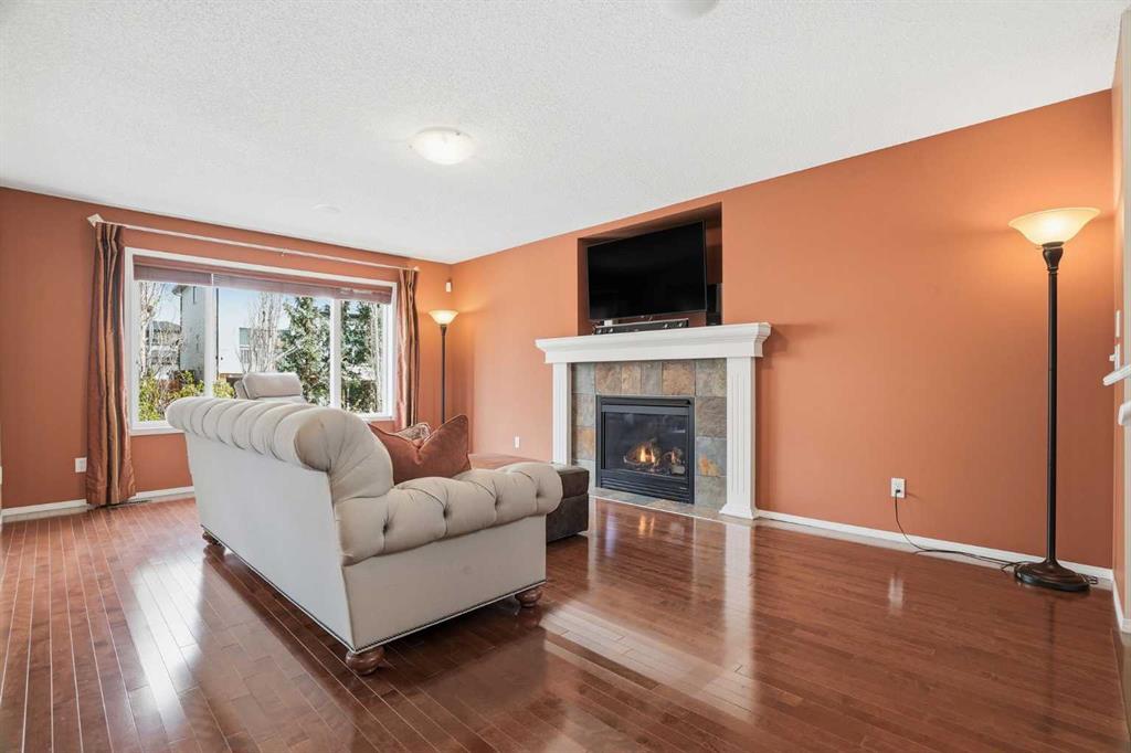 Picture for 56 Everglen Way SW