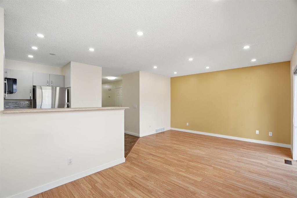Picture for 204, 760 Railway Gate SW