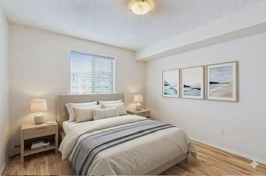 Picture for 1309, 5 Country Village Park NE