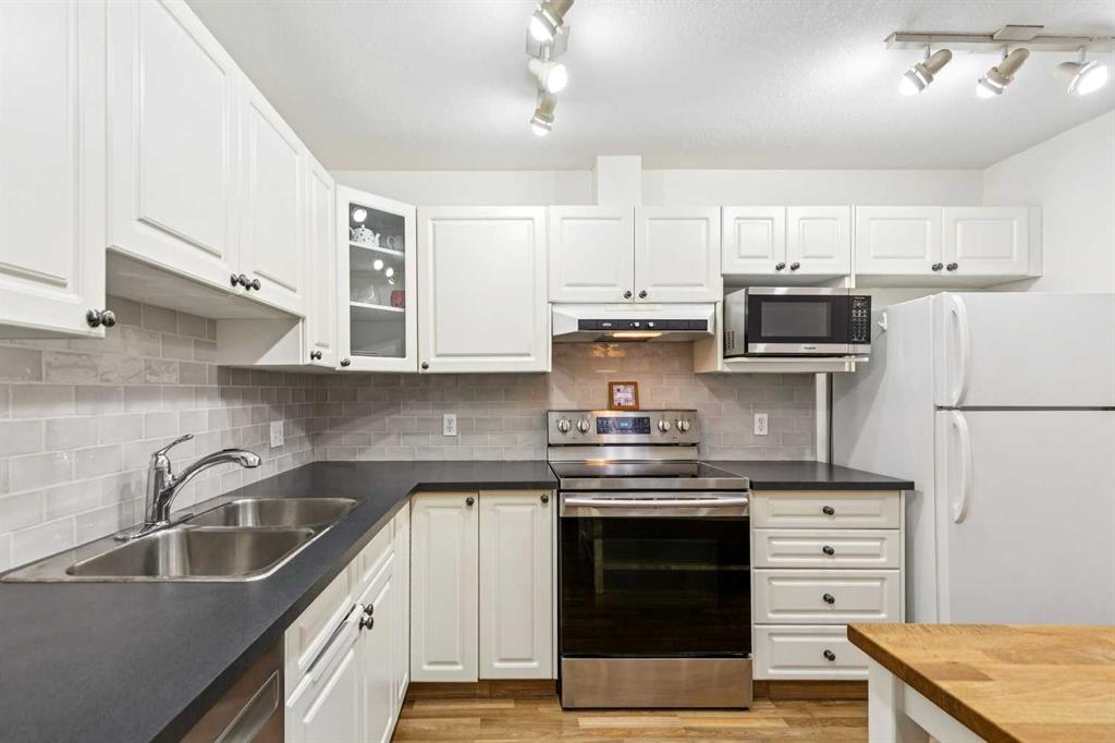 Picture for 101, 649 Marsh Road NE