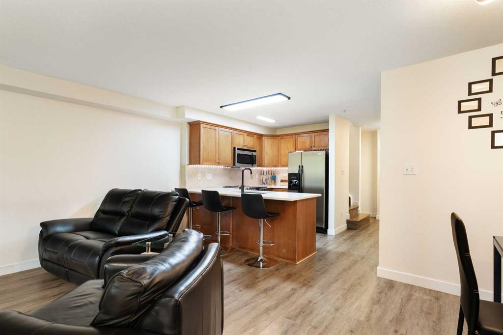 Picture for 103, 2422 Erlton Street SW
