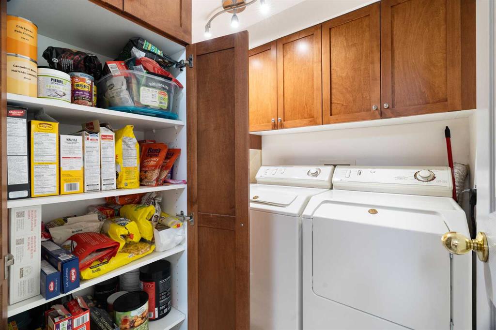 Picture for 103, 2422 Erlton Street SW