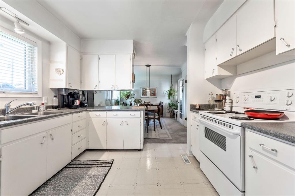 Picture for 2616 28 Street SW https://www.cirrealty.ca/reb/creb/06/A2265306_18.jpg